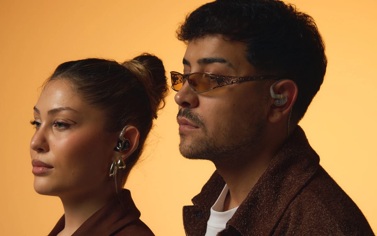 Sıla Şahin & Samet Kardeşler