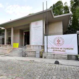 Tarık Zafer Tunaya Kültür Merkezi logo