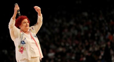 Selda Bağcan İzmir'de!