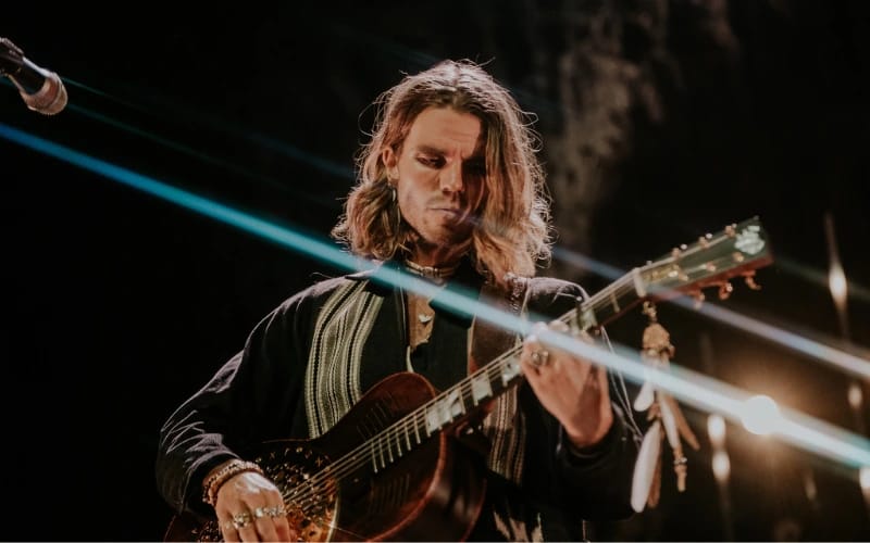 %100 Müzik Sunar: KALEO, J. Bernardt, Sena Şener