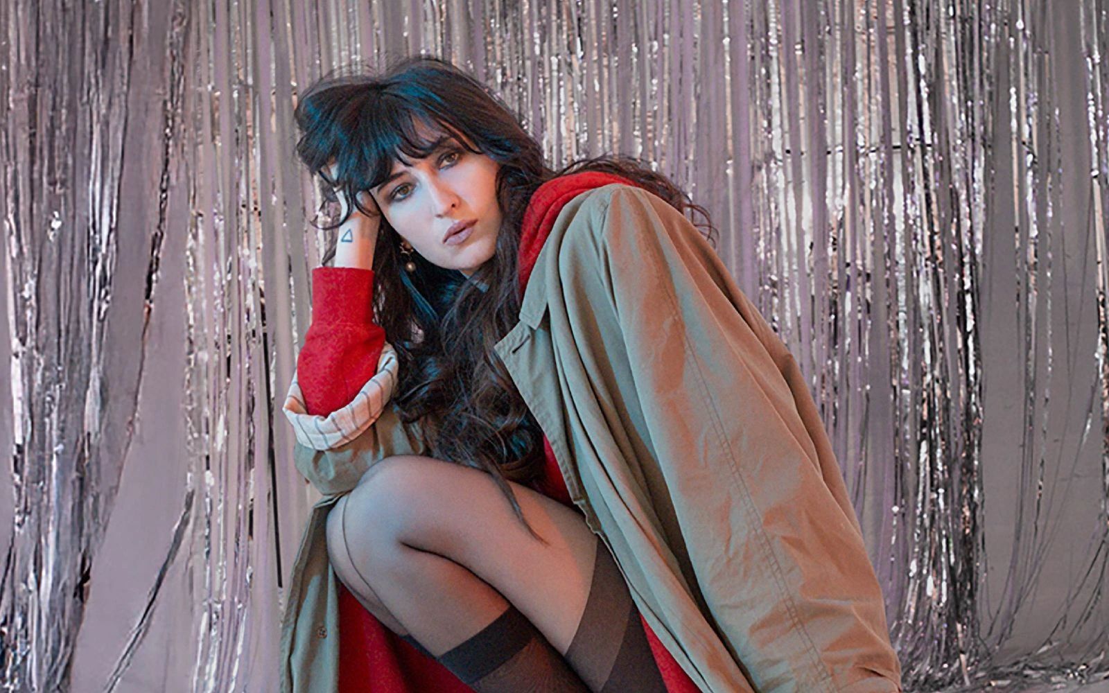 %100 Müzik Sunar: Tempers