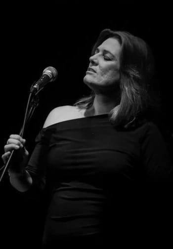 %100 Akustik: Birsen Tezer