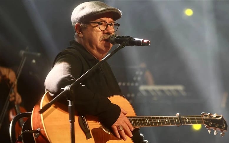 %100 Akustik: Bülent Ortaçgil