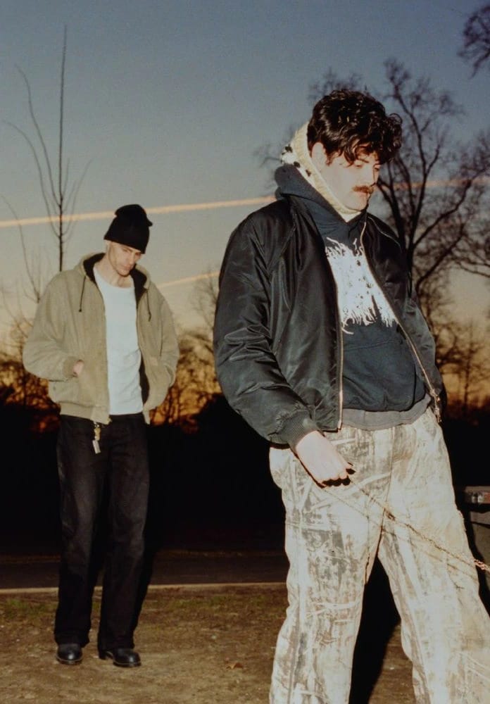 %100 Müzik Sunar: Model/Actriz