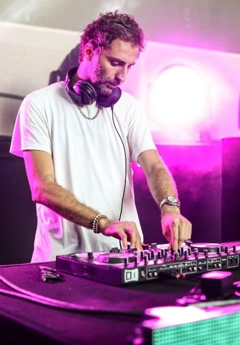 2000’s Indie Party: YES, INDIED!