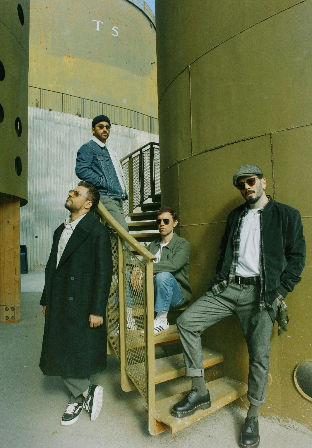 Adamlar - Sevgililer Günü Özel