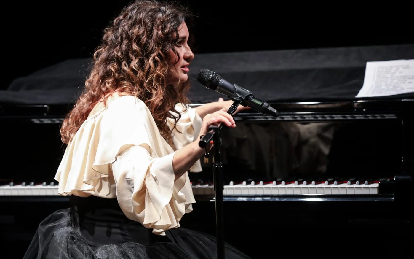 Anjelika Akbar ‘Ahenk’ Konseri