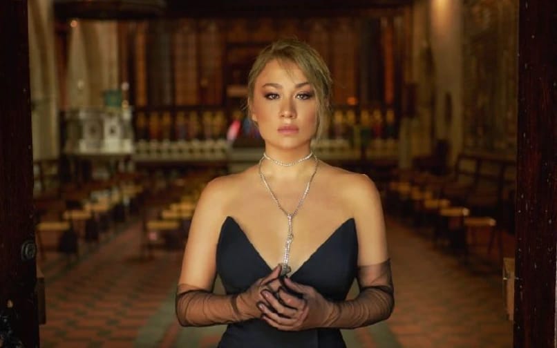 Ayçin Asan ‘Akustik Arabesk’