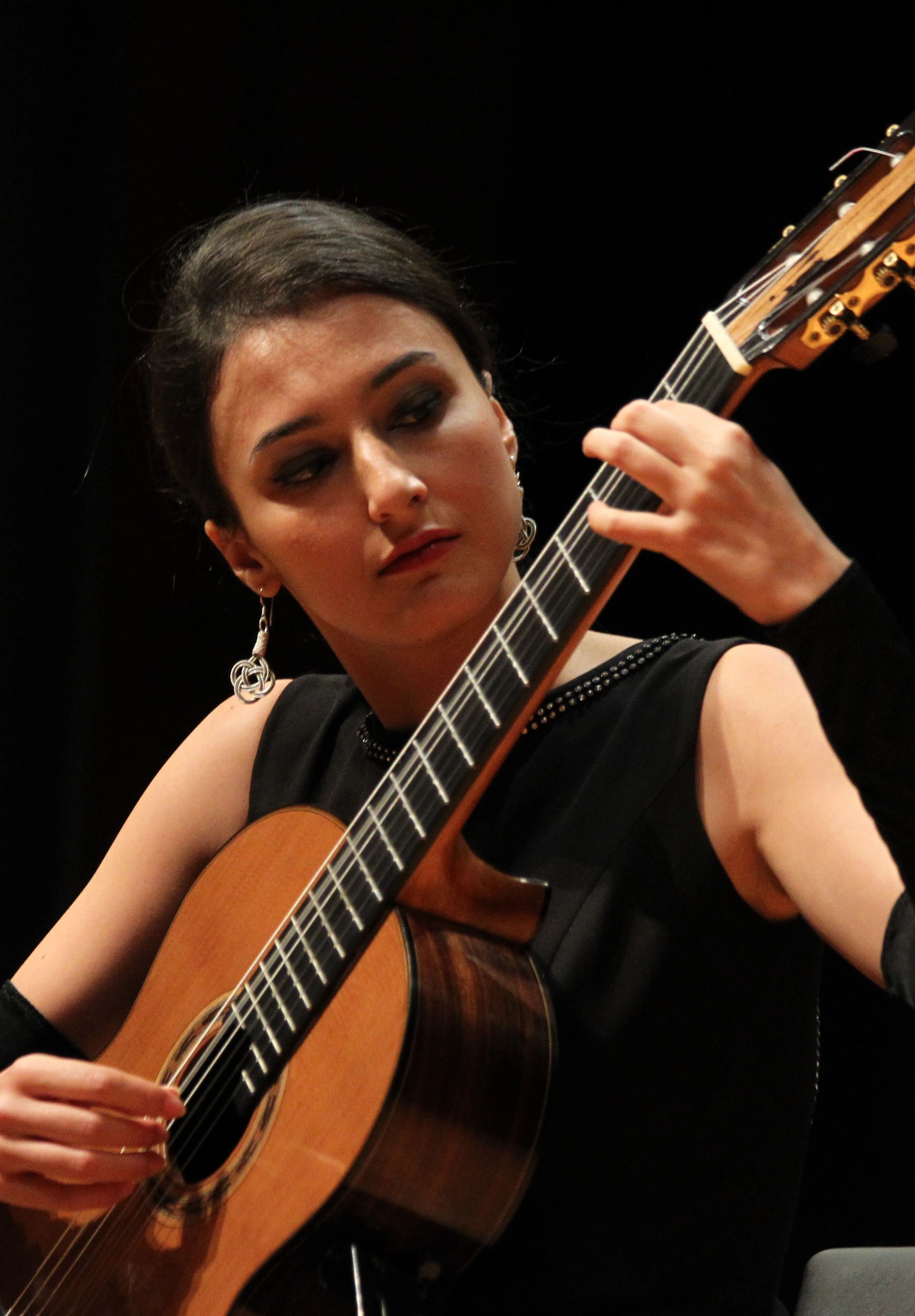 Begül Erhan Gitar Resitali