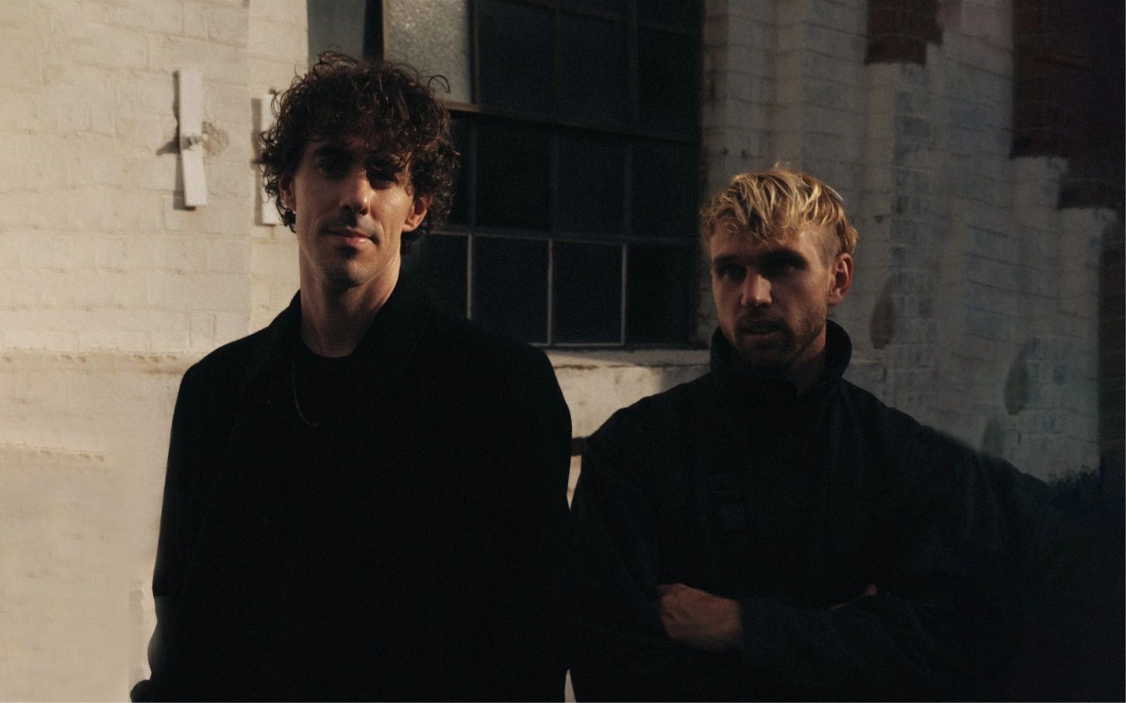 %100 Müzik Sunar: Breathe.