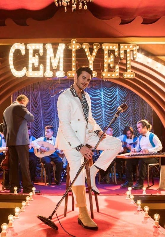 Cem Belevi ile “Cemiyet Gazinosu”