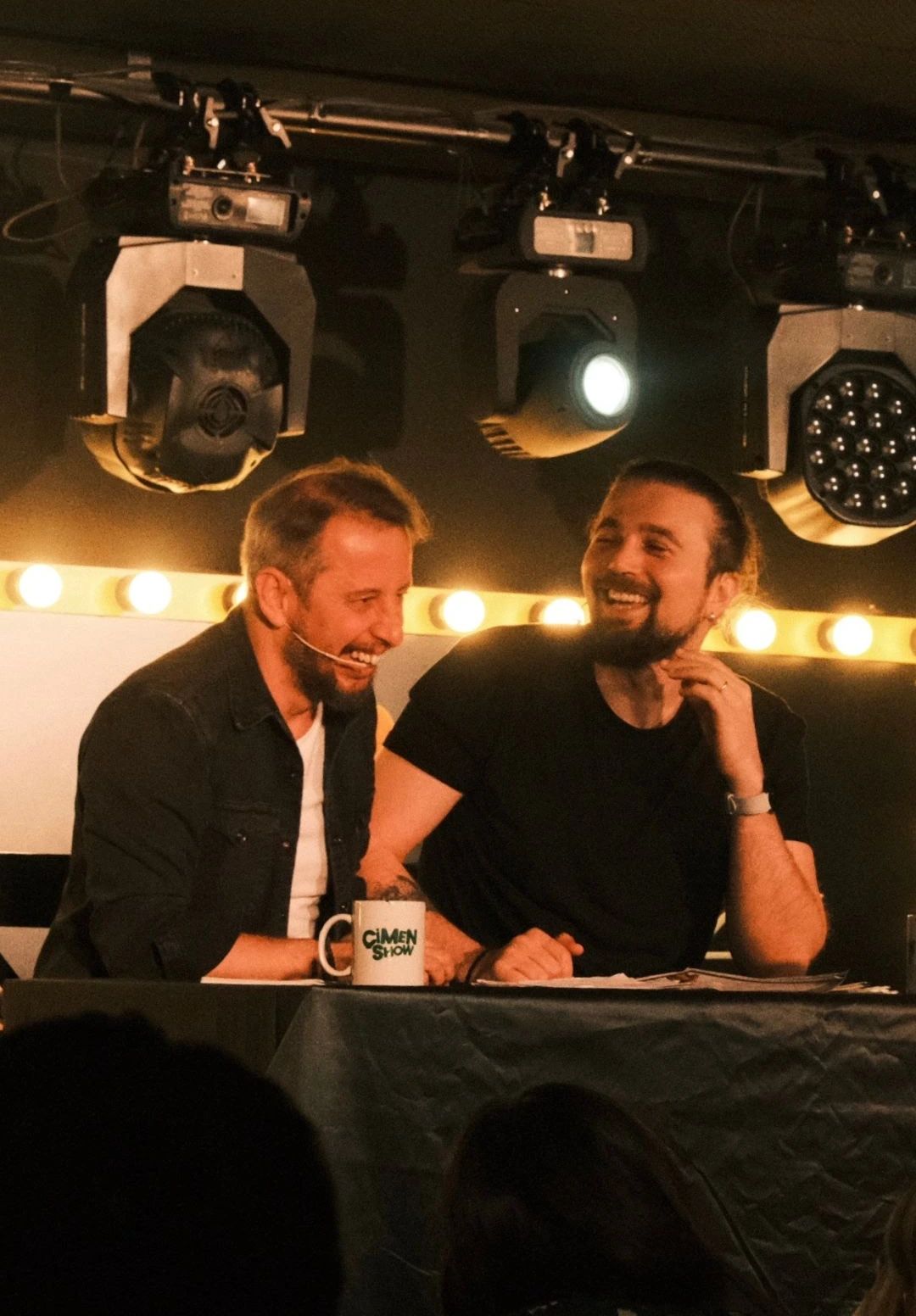 Cem İşçiler & Fazlı Polat - Çimen Show - Biz Bize