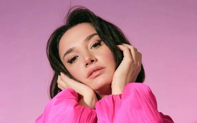 Deliriyo Muyuz ? poster