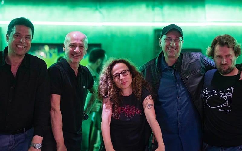 Denizkızı ve Pulse Band