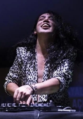 Dj Ali Taş ile 90'lar 2000'ler Türkçe Pop Gecesi Yılbaşı Özel