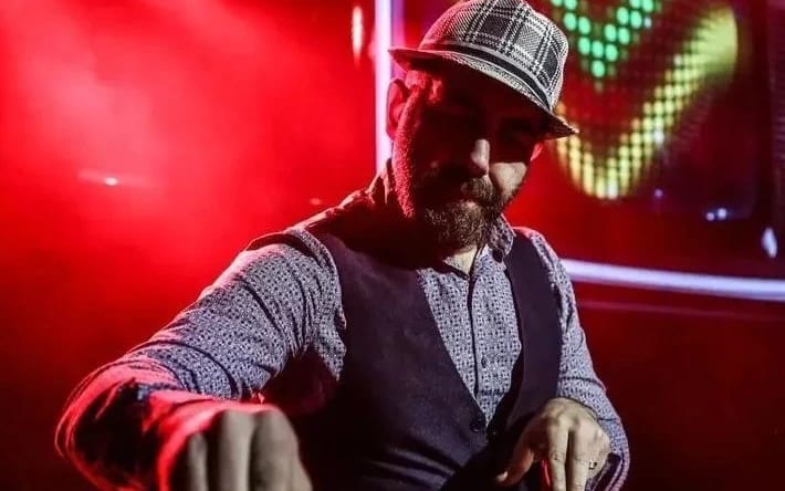 Dj Fikret Kocamaz ile 90'lar &2000'ler Türkçe Pop Parti
