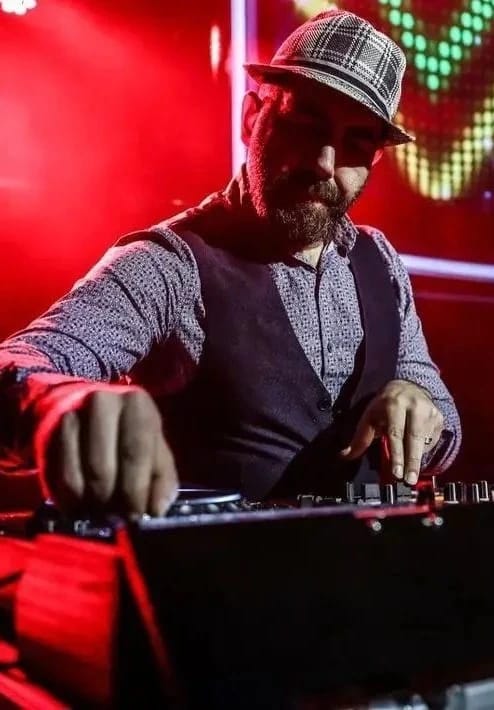 Dj Fikret Kocamaz ile 90'lar &2000'ler Türkçe Pop Parti