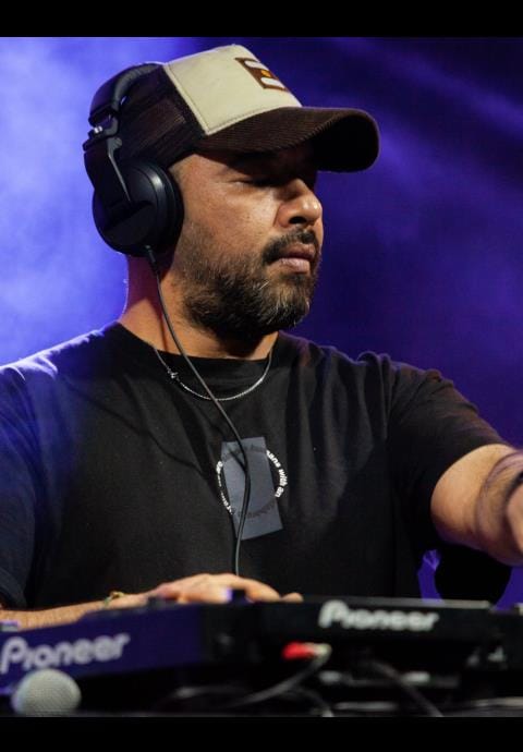 DJ Kaan Gökman ile Zamanda Yolculuk