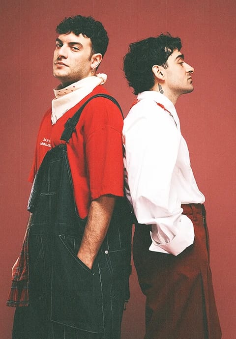 Dolu Kadehi Ters Tut