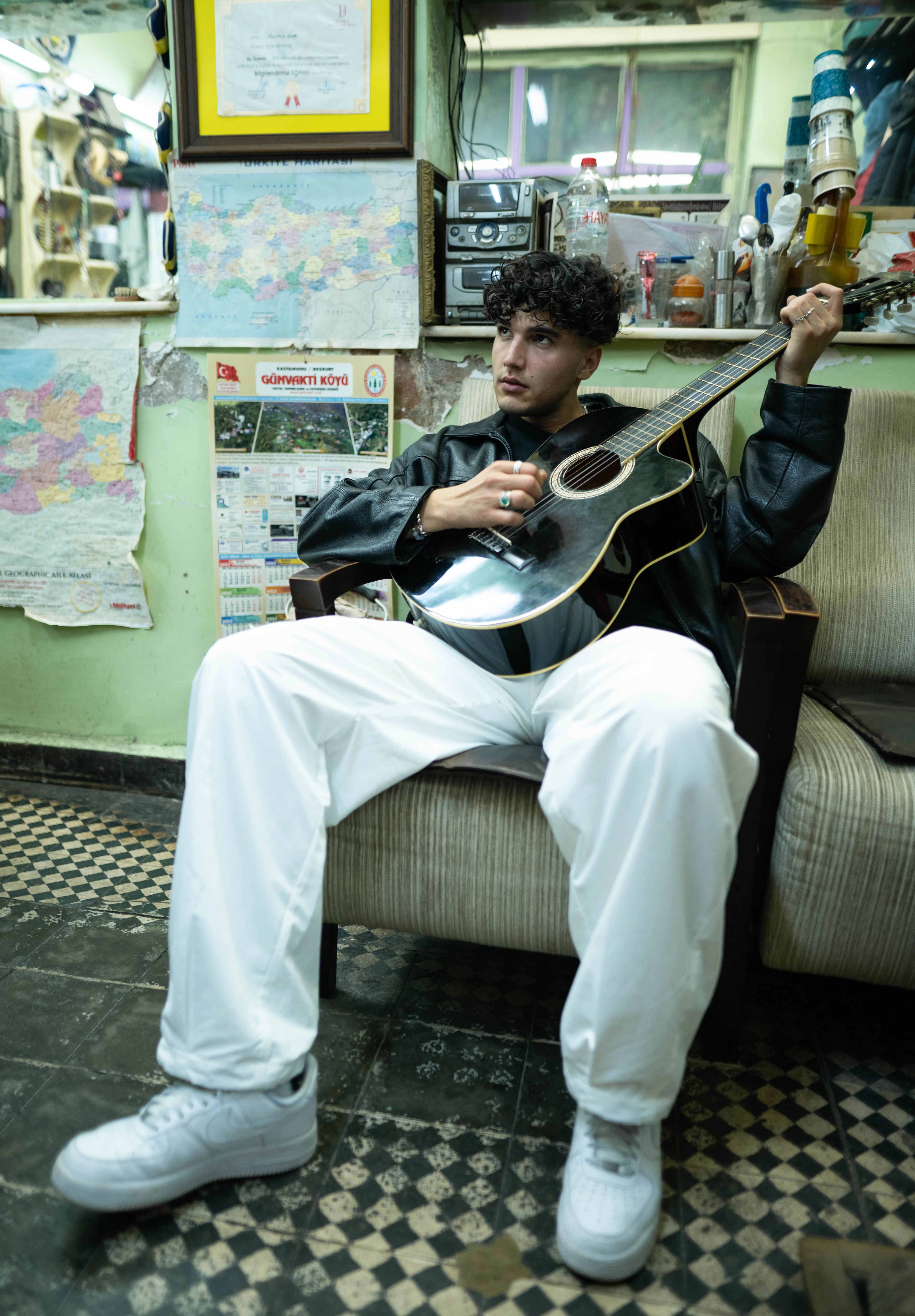 Emir Taha Akustik Konseri