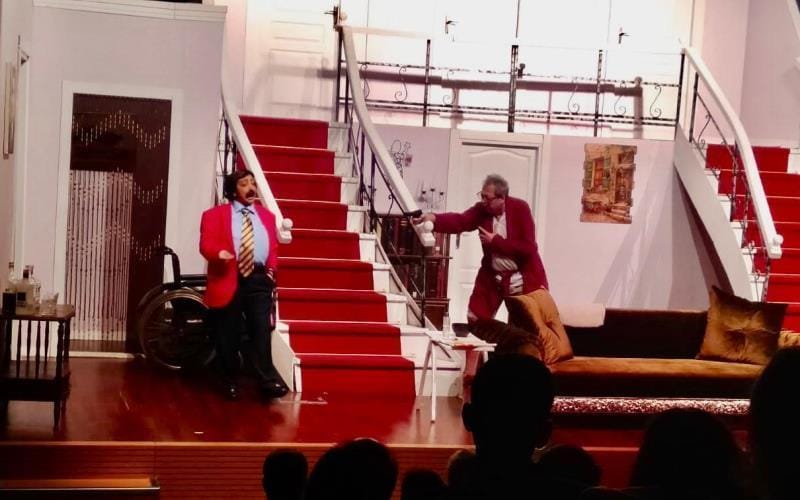 Emlakçıyı Beklerken Oyunu