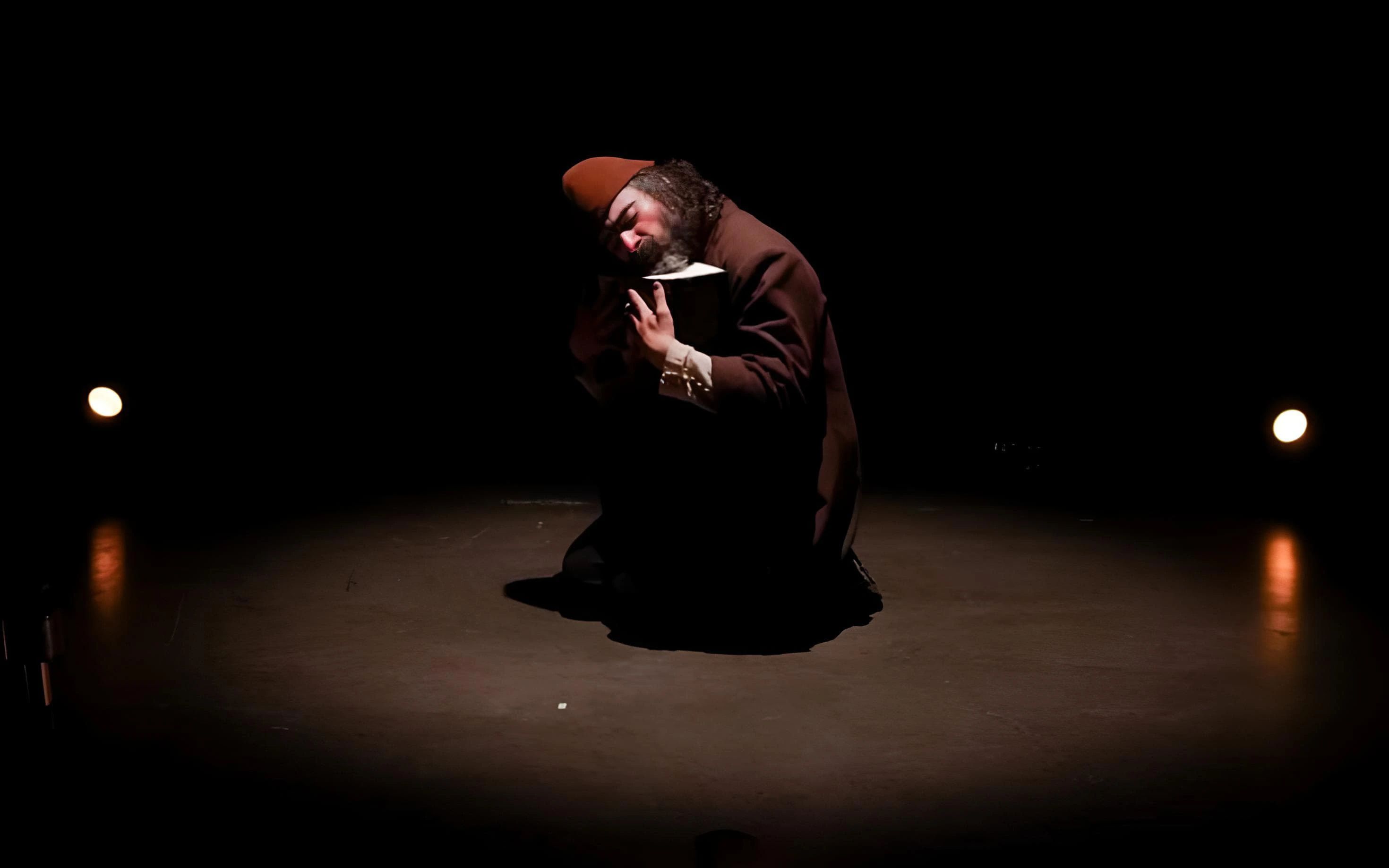 Kalabalık Duası Oyunu