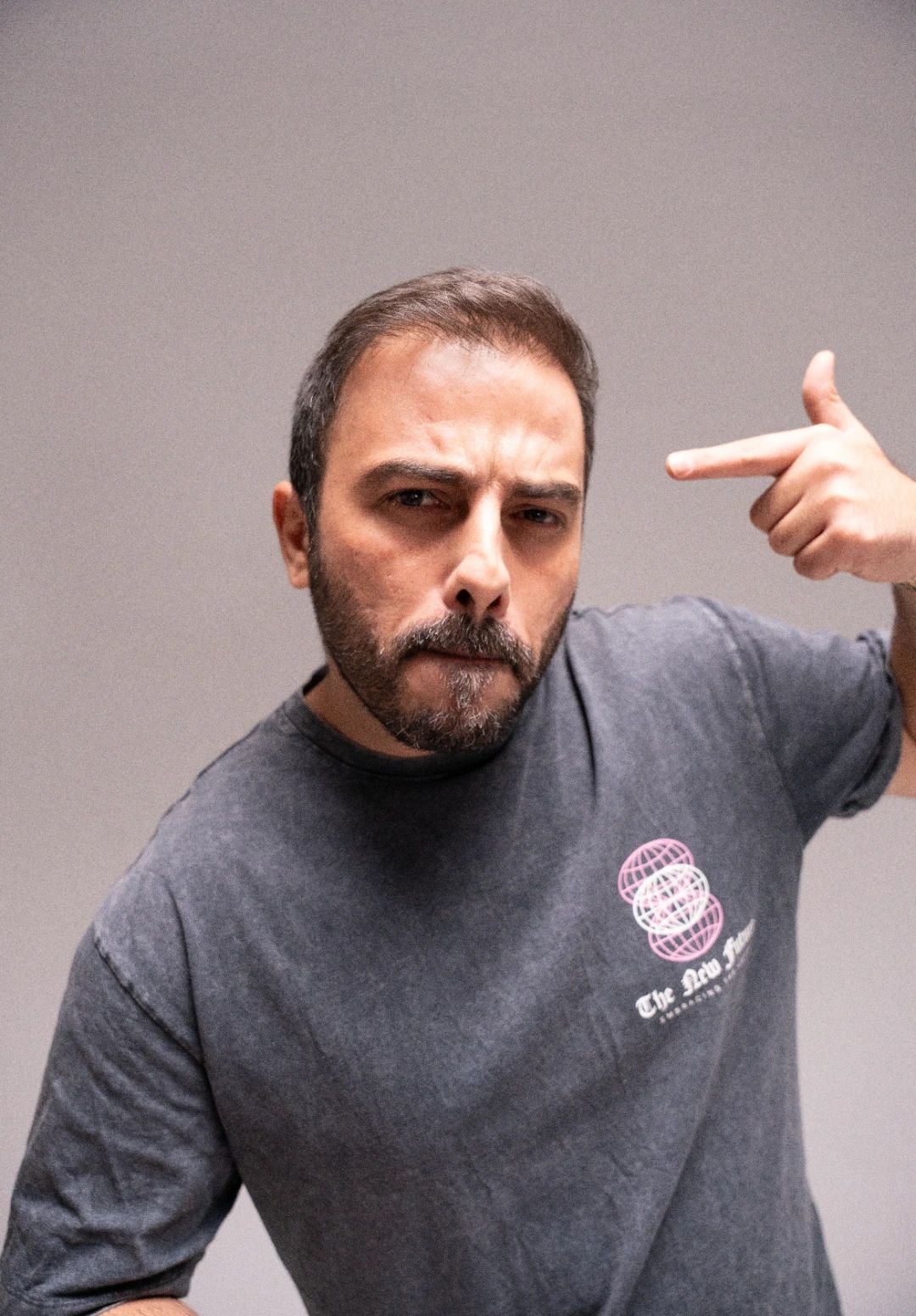 Larla G. Buğra Altun Stand Up