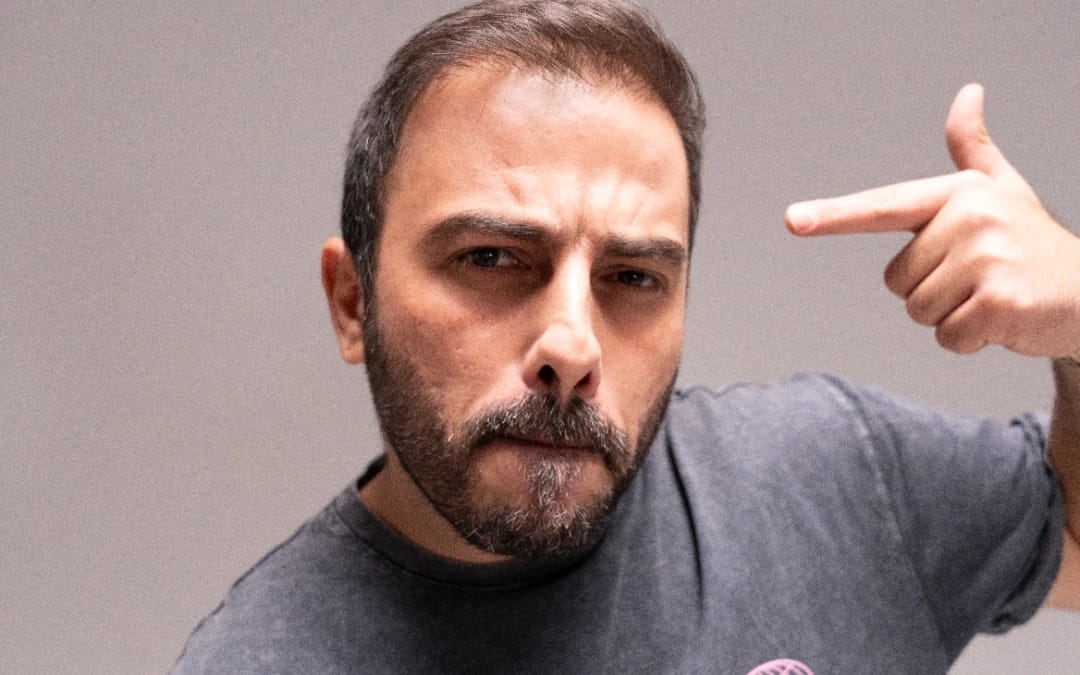 Larla G. Buğra Altun Stand Up poster