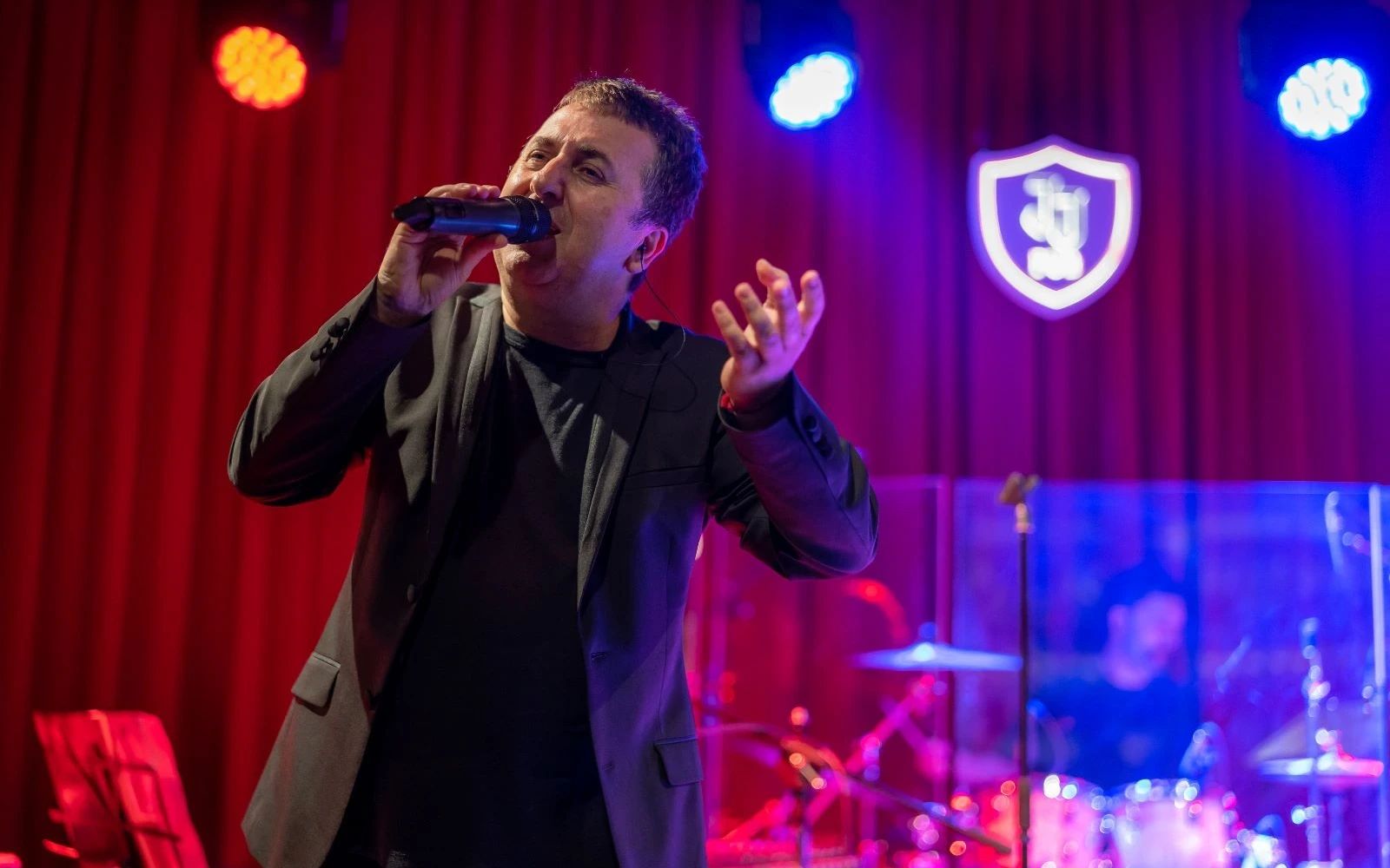 Metin Zakoğlu ile Yılbaşı Kabaresi