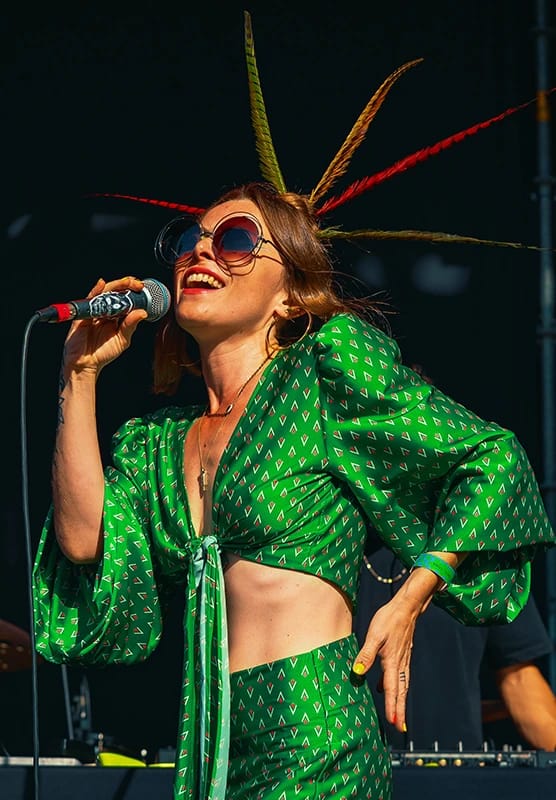 Özge Ürer ile 'Friday Vibes’