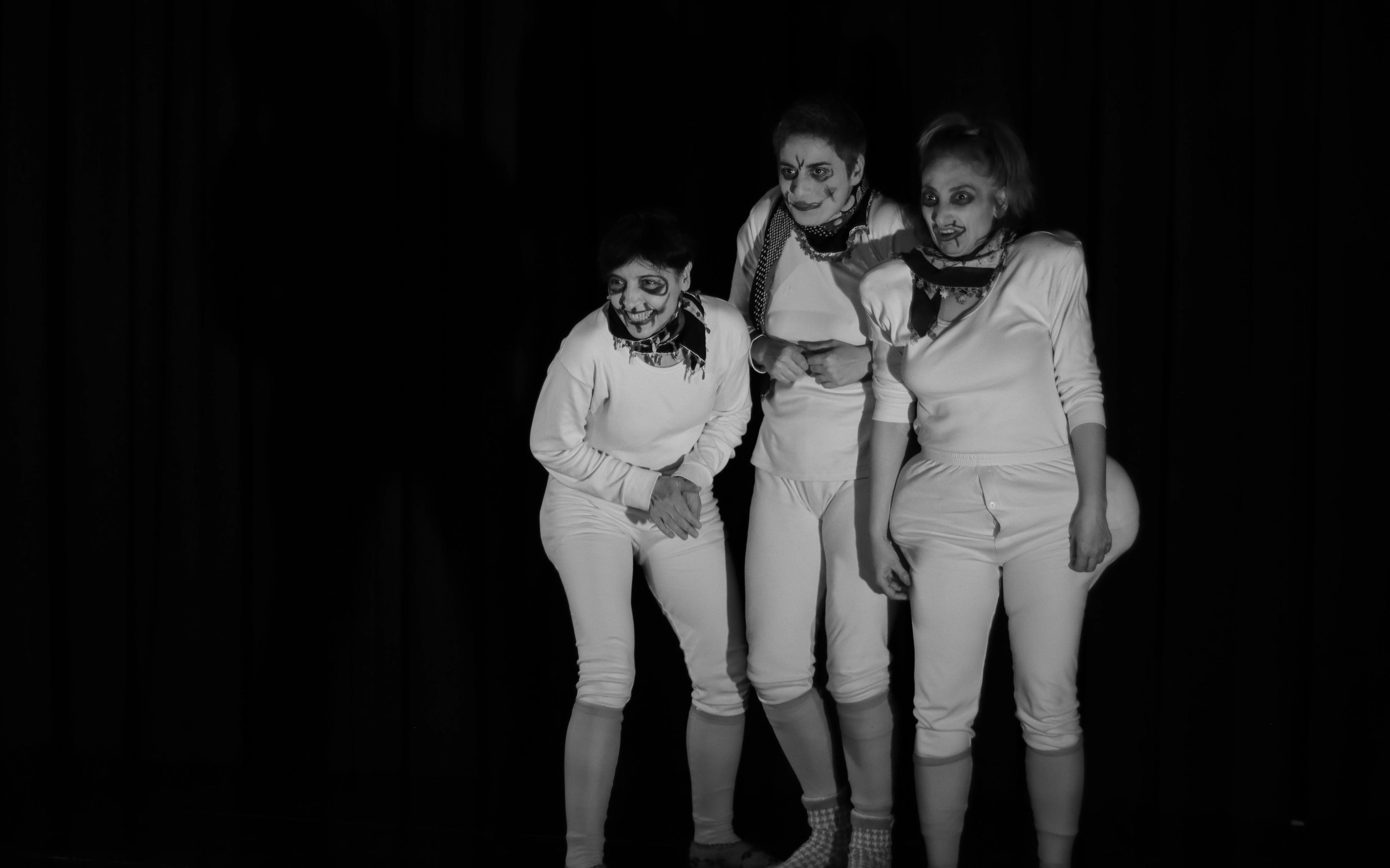 Übüleşme Tiyatro Oyunu