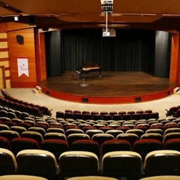 Bakırköy Akıngüç Oditoryumu ve Sanat Merkezi