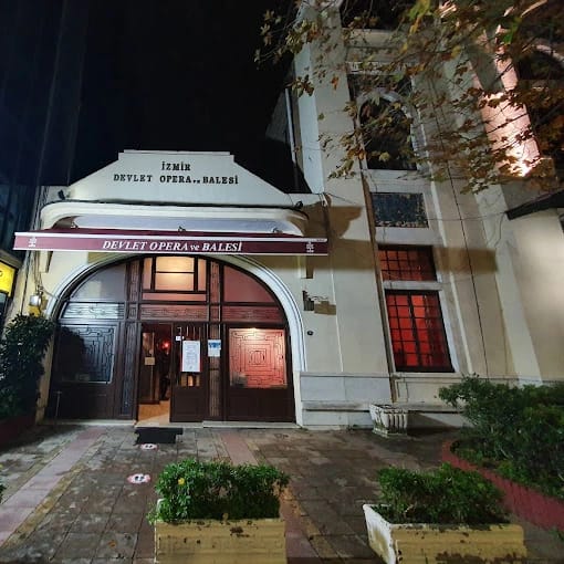 İzmir Devlet Opera ve Balesi Elhamra Sahnesi görseli