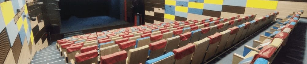 İzmir Devlet Tiyatrosu Karşıyaka Ragıp Haykır Sahnesi görseli