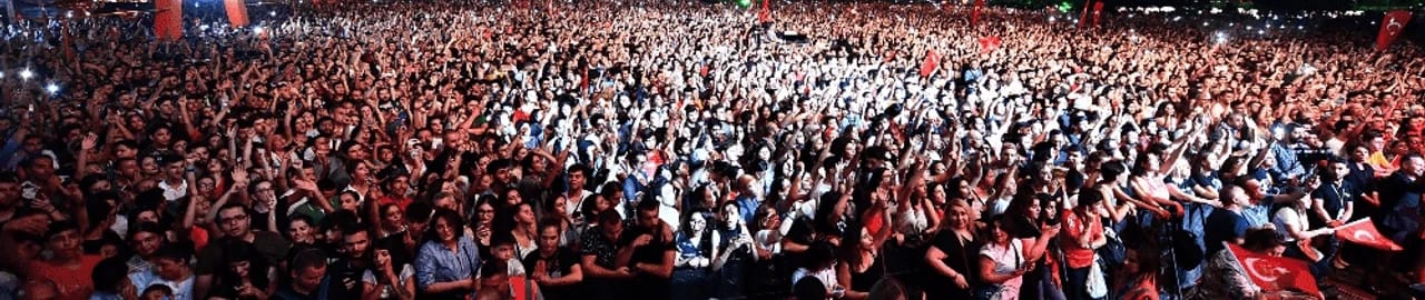 İzmir Kültürpark Zeytin Sahne (Göl Gazinosu Yanı) görseli