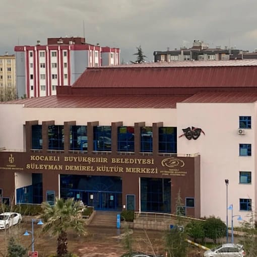 Kocaeli Süleyman Demirel Kültür Merkezi Büyük Salon mekan logosu