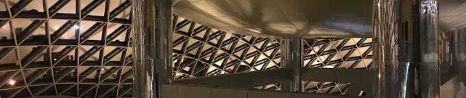 Nihat Zeybekçi Kongre ve Kültür Merkezi - Özay Gönlüm Salonu