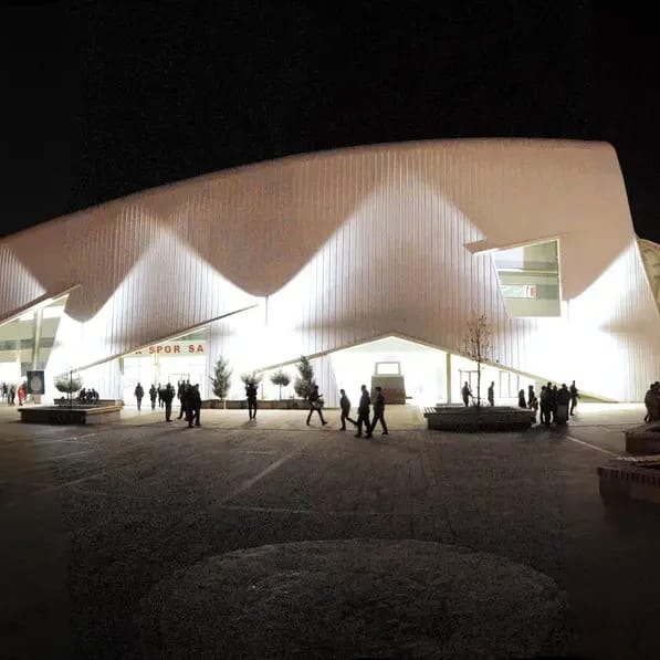 Trabzon Hayri Gür Spor Salonu görseli