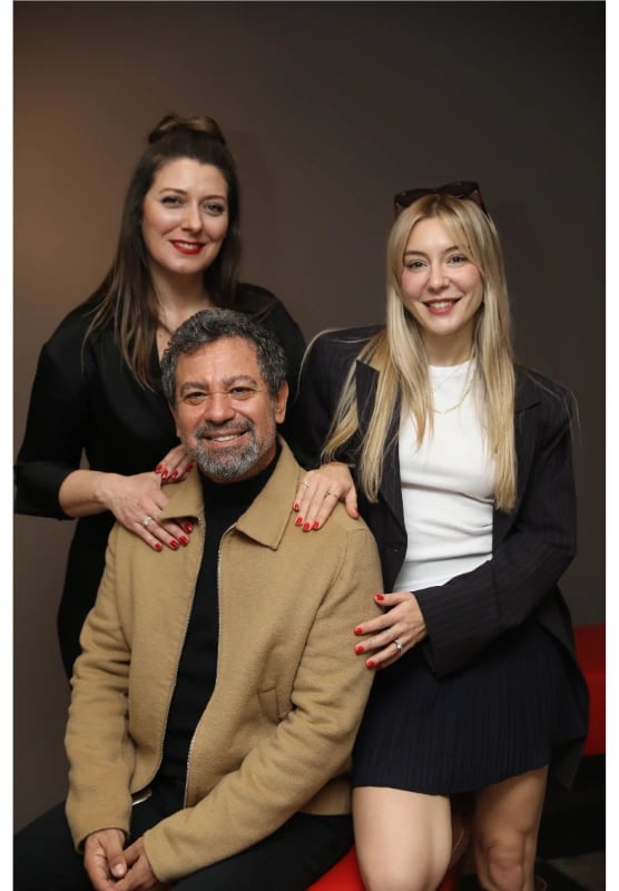 Annem Hep Derdi Ki
