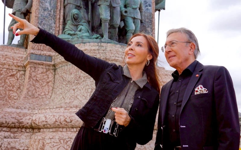 Aysun ve Ali Kocatepe Cumhuriyet Sonsuza Dek! “YÜZ YILIN ŞARKILARI”