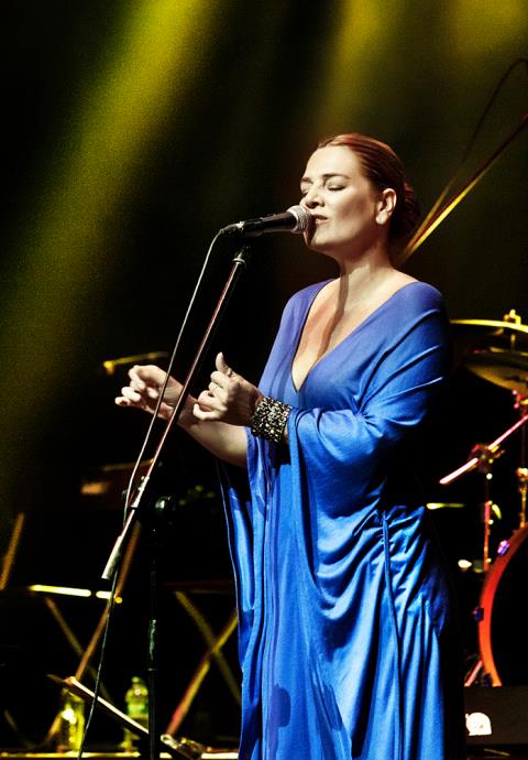 Birsen Tezer: Çifte Kumrular Çim Konserleri
