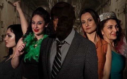 Kocamı Gömme Töreni poster