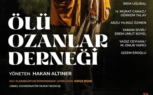 Ölü Ozanlar Tiyatro Oyunu poster