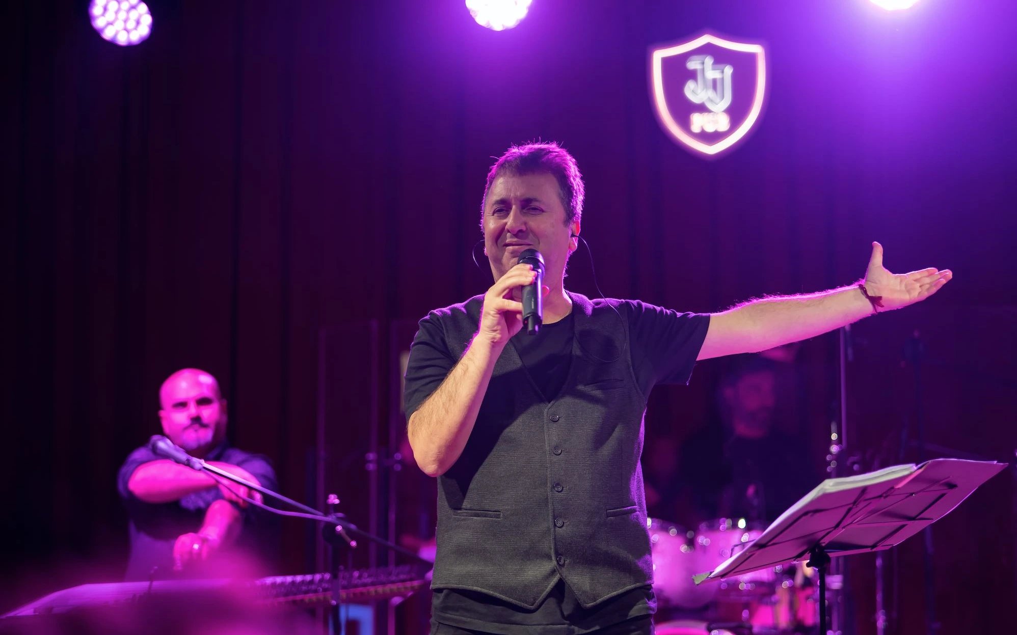 Tam 90'dan Kabare