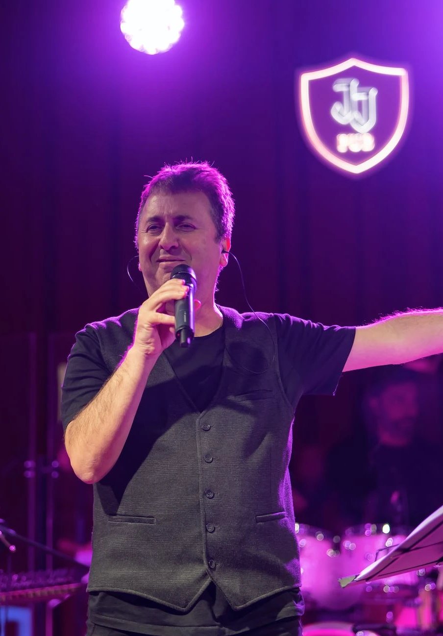 Tam 90'dan Kabare