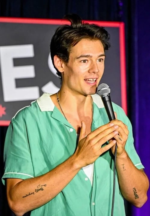 Mario Adrion