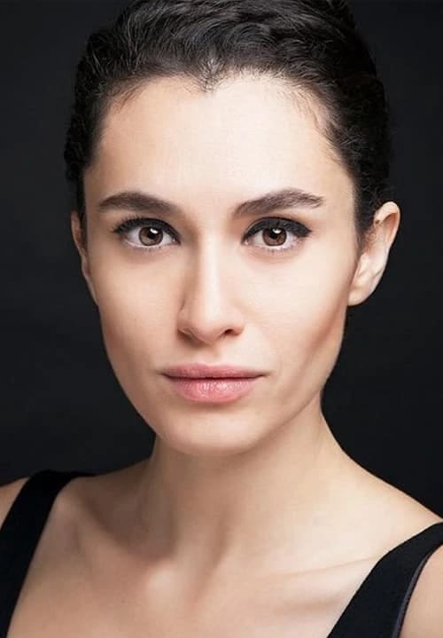 Hande Doğandemir 