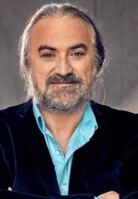 Volkan  Konak
