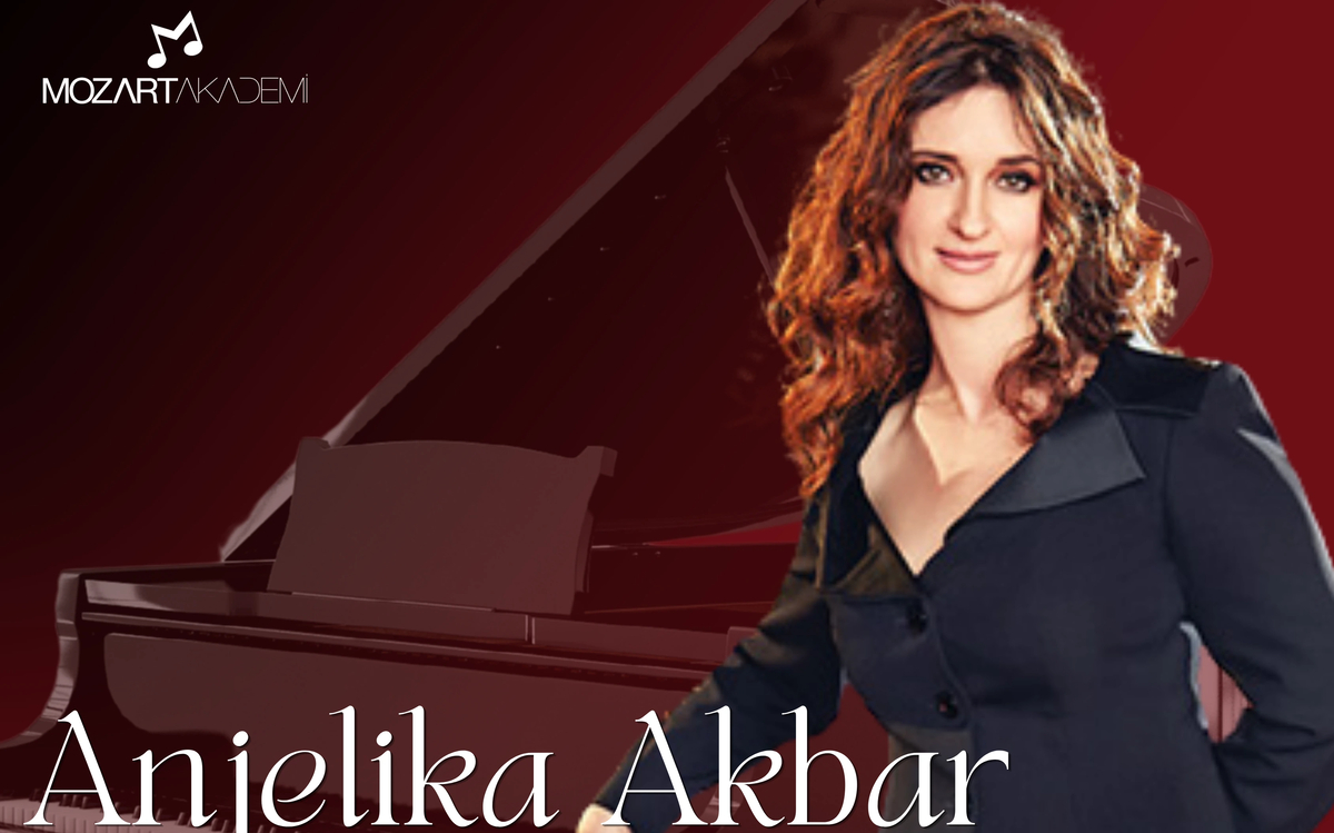 Anjelika Akbar Piyano