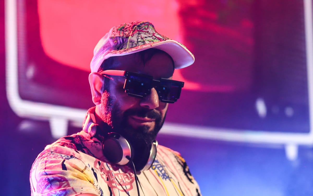Dj Hakan Küfündür ile 90’lar 2000’ler White Party